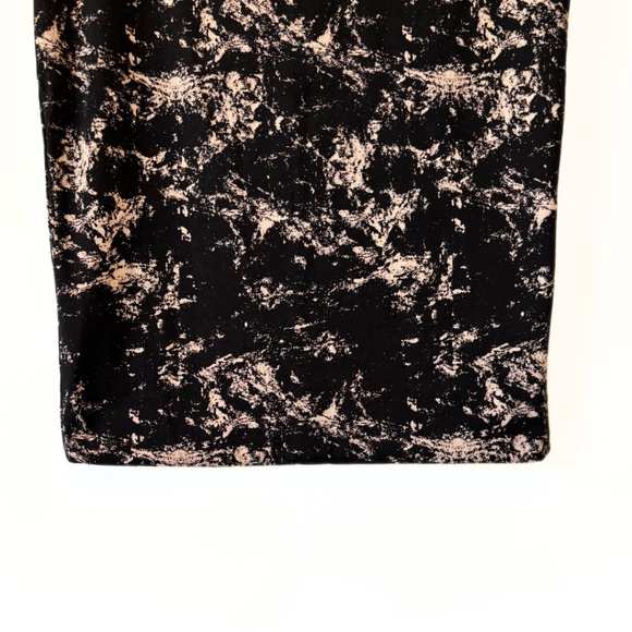 H&M Basics Black Marbled Print Skirt Size M - Picture 4 of 6